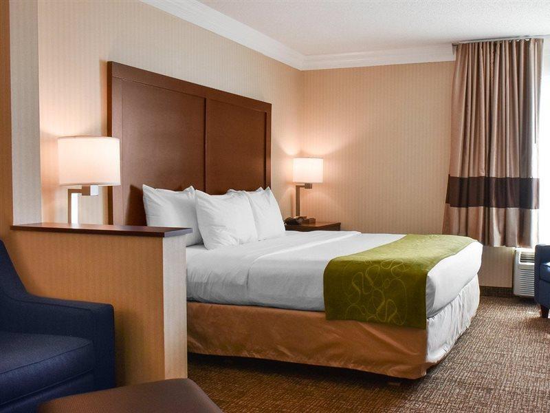 Comfort Suites Downtown Карлайл Екстериор снимка