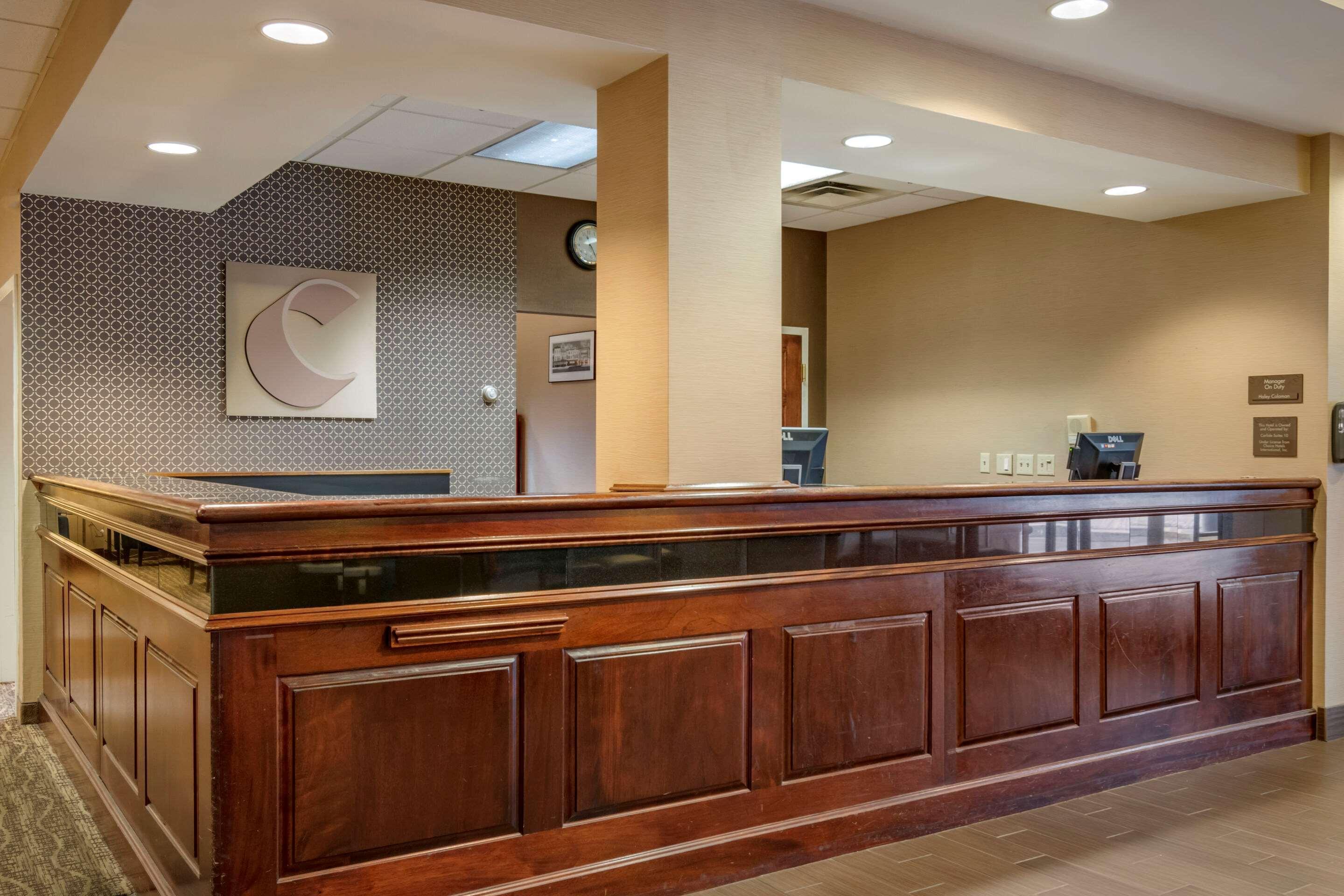 Comfort Suites Downtown Карлайл Екстериор снимка